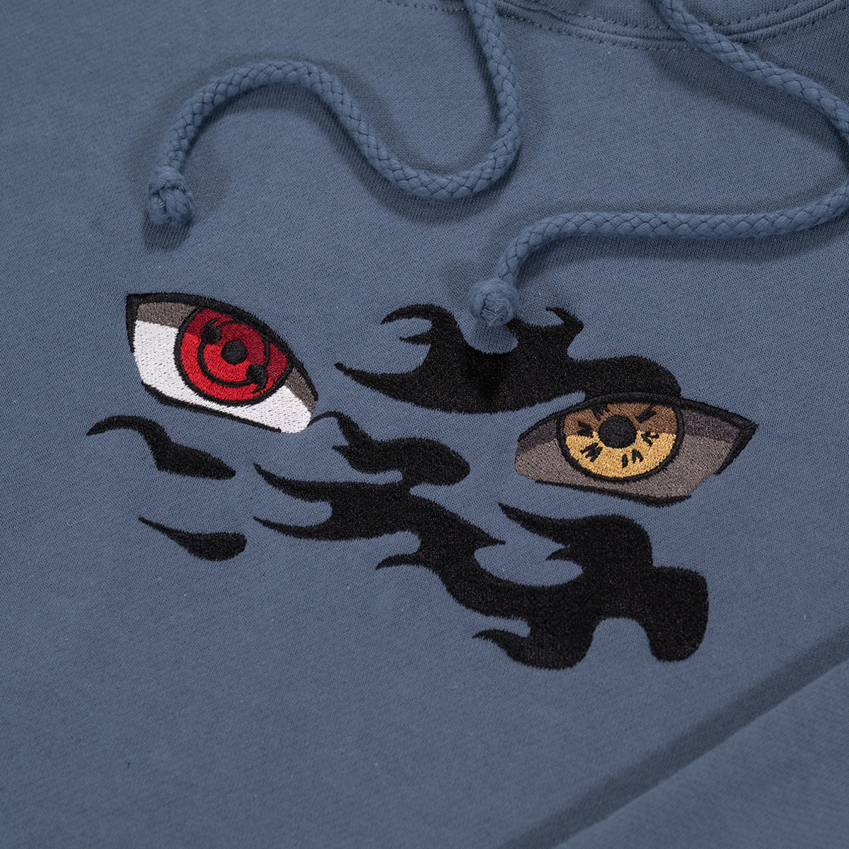 Naruto – Kapuzenpullover „Verfluchter Sasuke“ (bestickt)